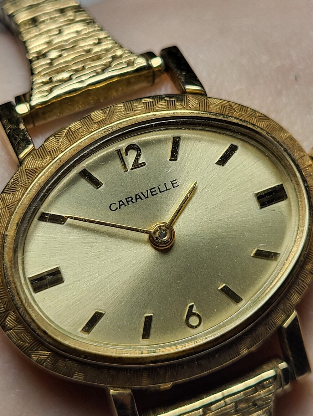 CARAVELLE by Bulova Vintage 1968 10K Gold Fill Cocktail Watch - Picture 2 of 9